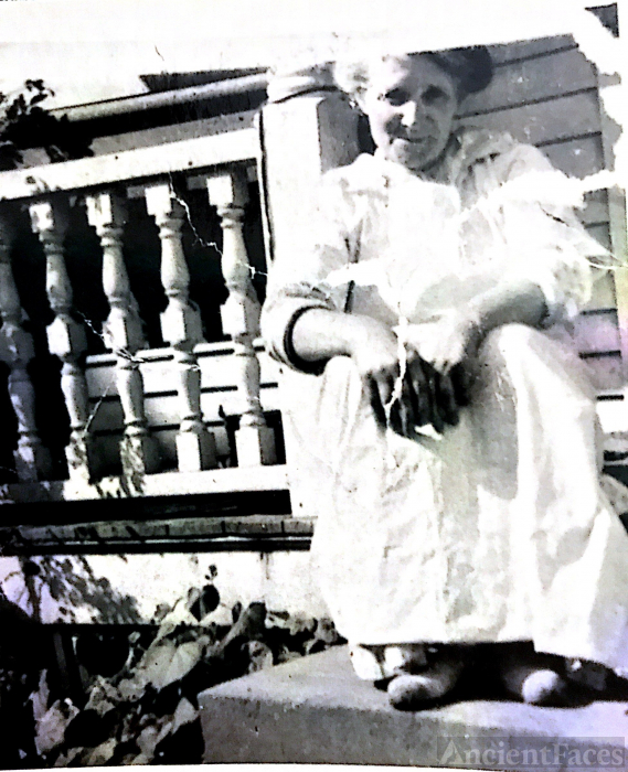 Unknown woman