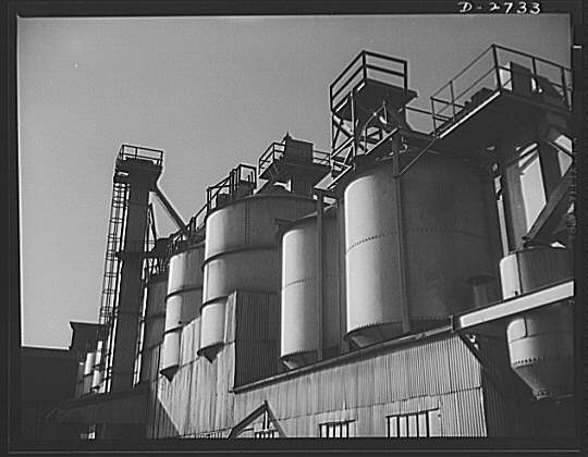 Fiberglass manufacture, Owens-Corning, Toledo, Ohio....