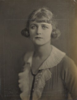 Moyna Macgill