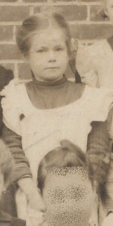 little girl surname Thomas, school