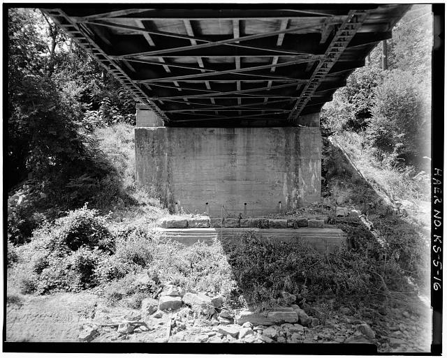 16. SOUTH ABUTMENT - Enterprise Parker Truss Bridge,...