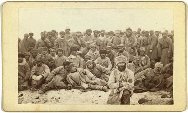 [Group portrait of large group of convicts]