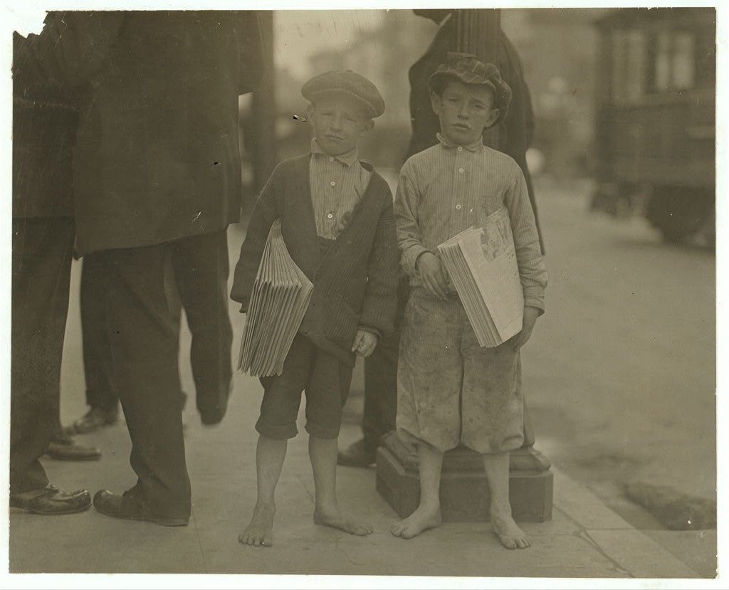 Young newsboys Los Angeles CA 1915
