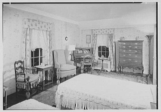 Mrs. Marion McMillin, residence on Clapboard Ridge Rd.,...