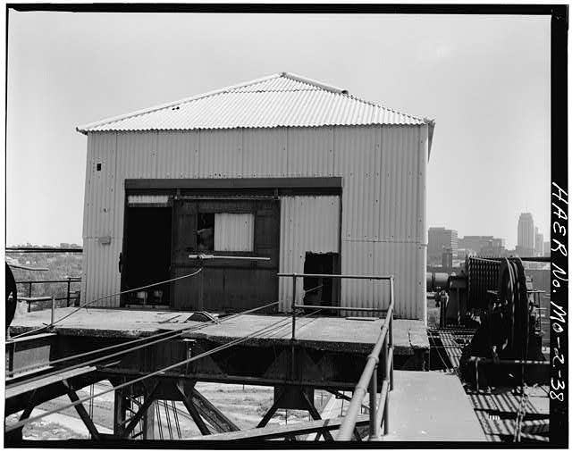 38. SOUTH MACHINERY HOUSE - Armour, Swift, Burlington...