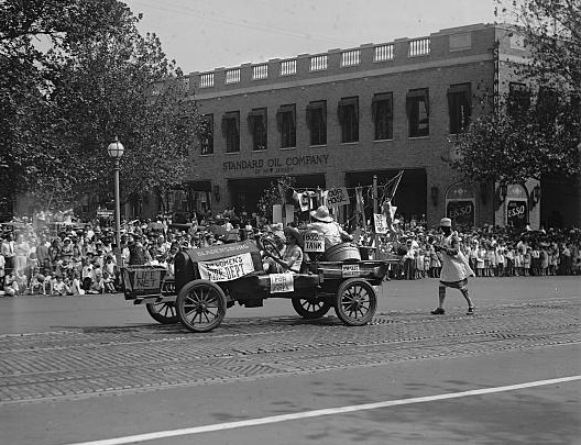 Firemen's Labor Day parade, 1929