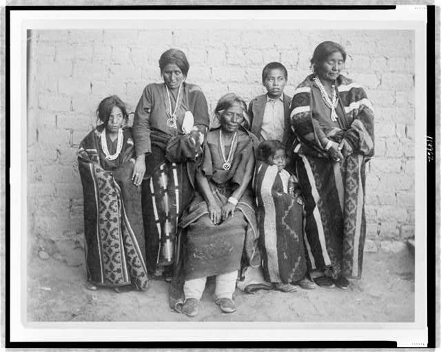Navajo chiefs [sic] family