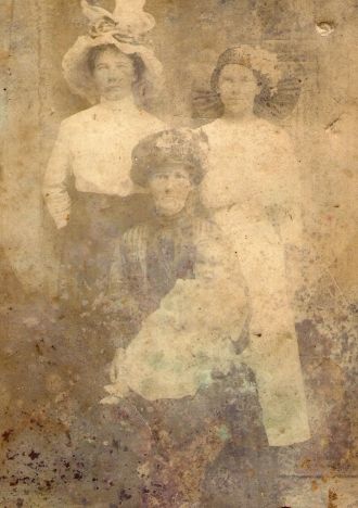 3 Mystery Women
