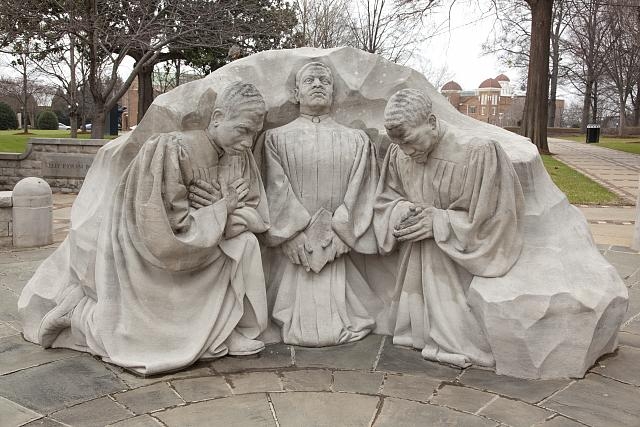 Statue of kneeling ministers, Kelly Ingram Park,...