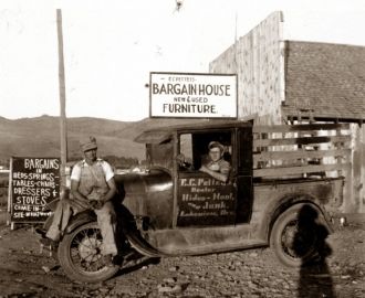 E.C. Pettey's Bargain House
