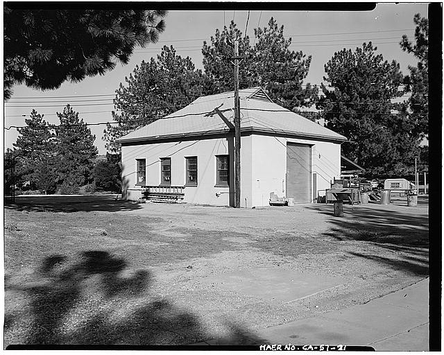 21. FRONT VIEW OF MISSILE ASSEMBLY BUILDING, LOOKING...