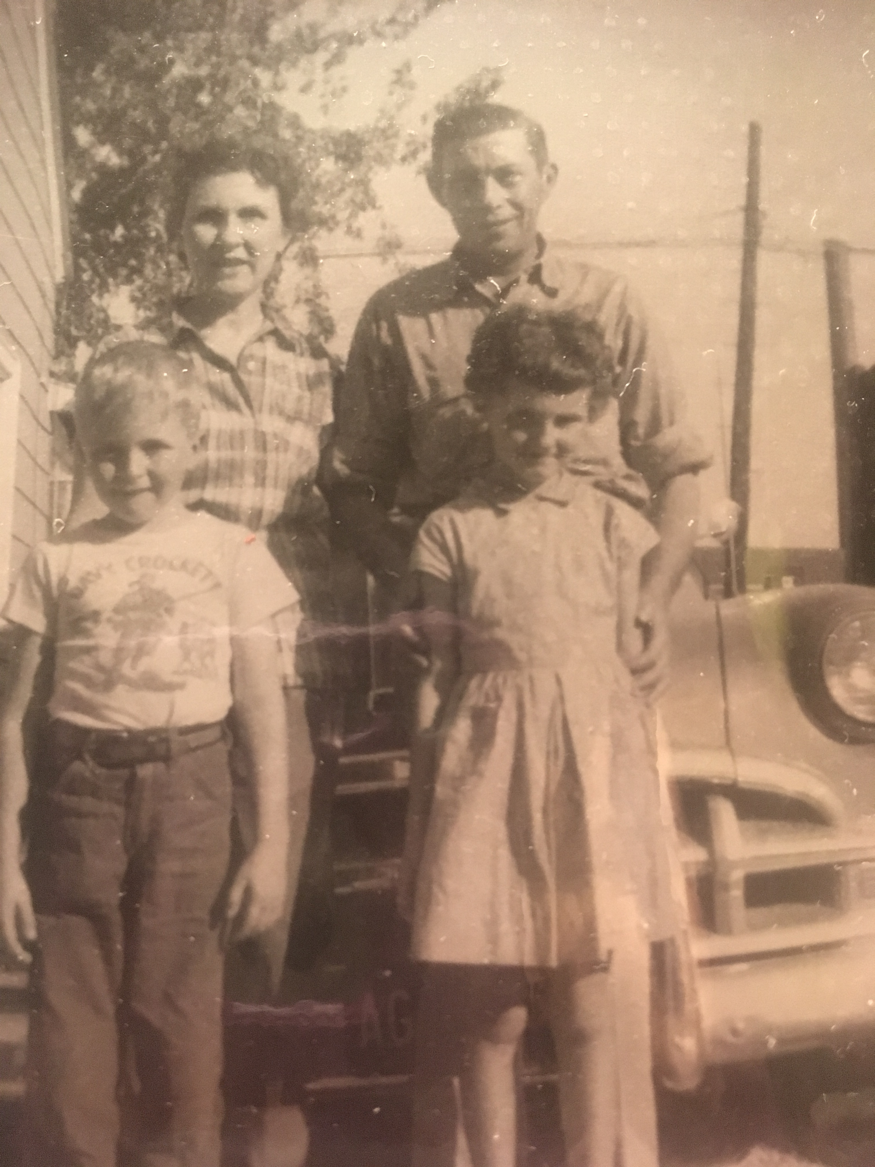 Lola M Walker family