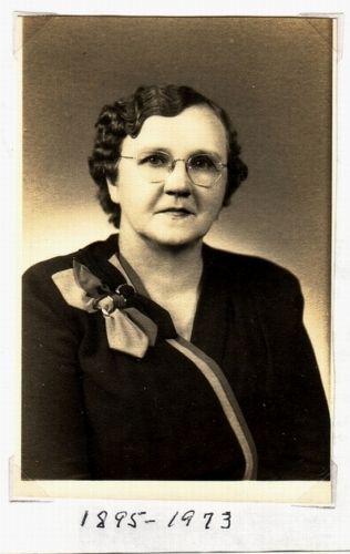 Retta Elizabeth BURRIS - 12 January 1895 - 05 November 1973