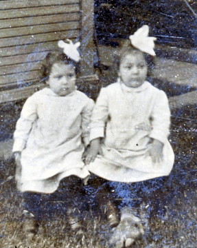 Mildred and Helen Eckmeder