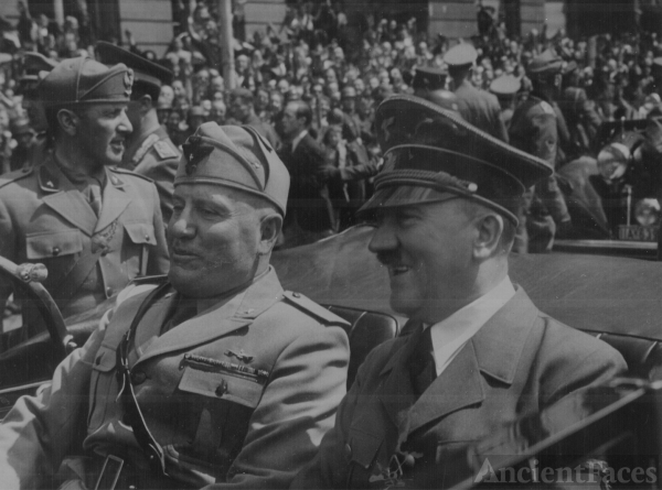 Adolf Hitler & Benito Mussolini, 1940