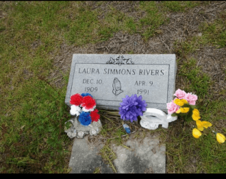 Laura Rivers' gravesite