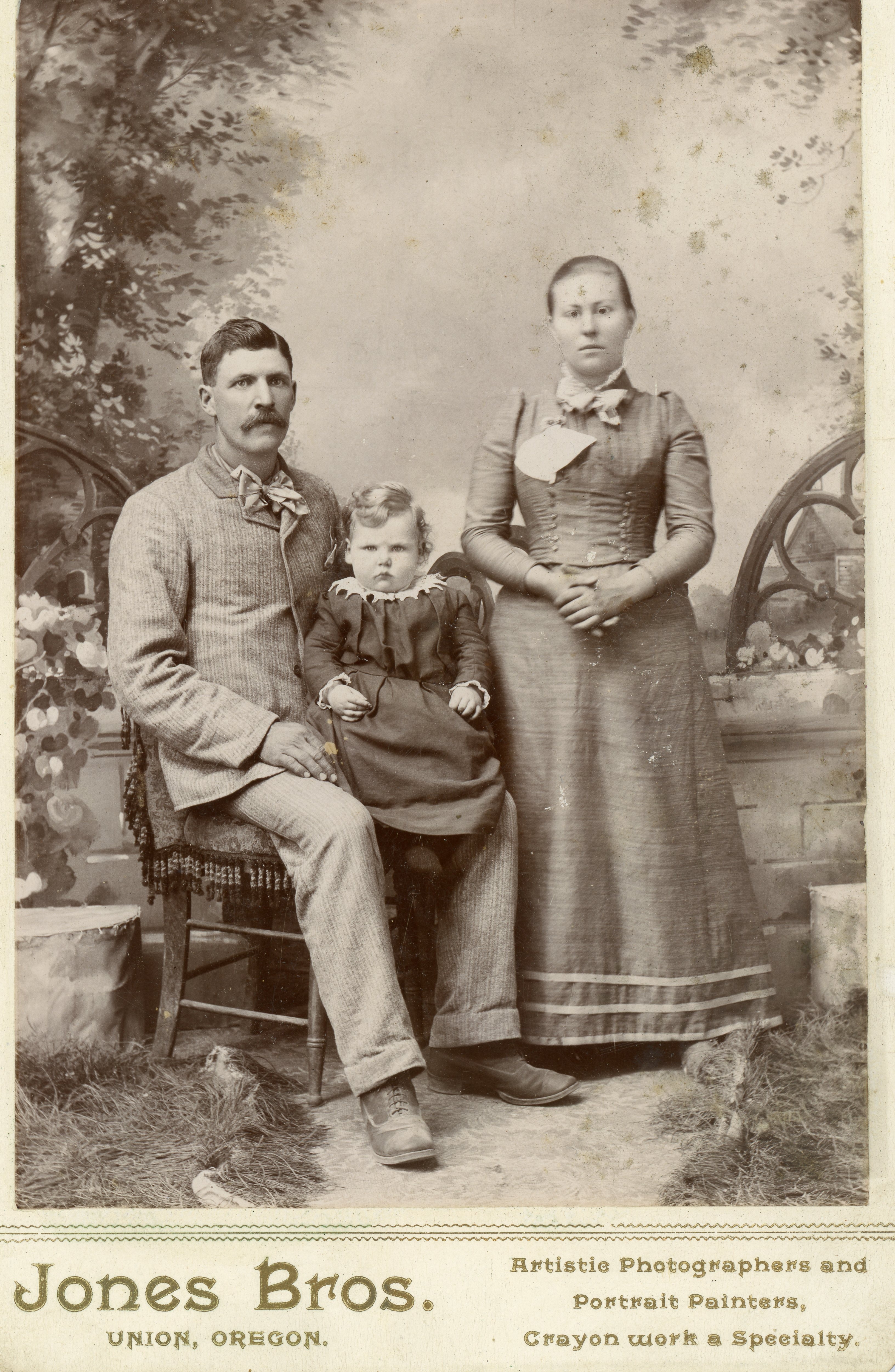Earl and Olive Egbert, Oregon