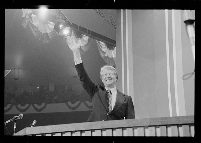 [Jimmy Carter waving at the Democratic National...