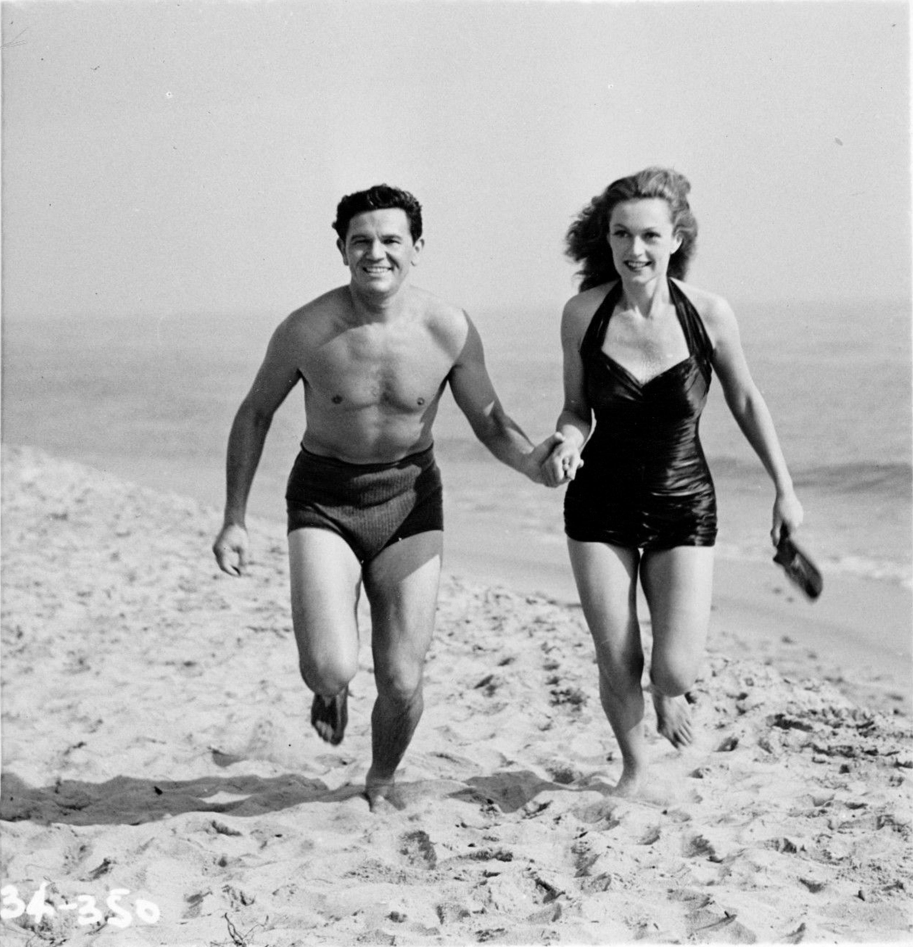 Geraldine Fitzgerald with John Garfield.