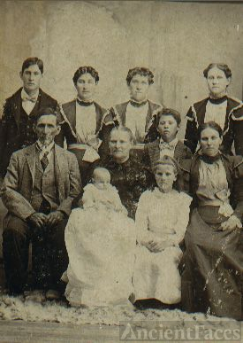 John Sugg Family, c 1900, Kentucky