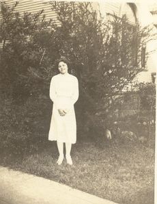 Lorraine Lucas abt 1942