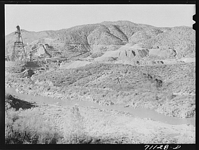 Looking down the river towards the site of Shasta Dam....