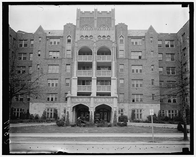 Albraux Towers Apt. House, Mass. & Wisc. Avenues [...]4/37