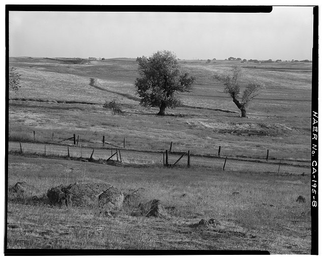 8. DETAIL OF DITCH WITH WOODWARD RANCH RUINS IN...