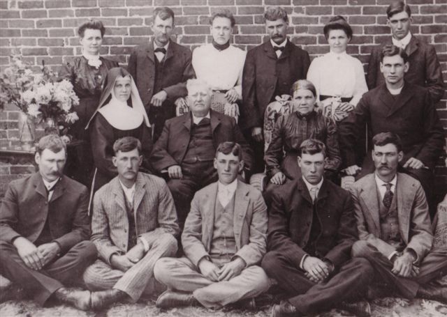 Elizabeth Wombacher and Rochus Knebel's family