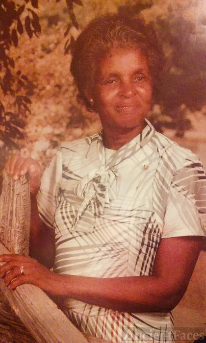 Mamie Ruth (Barnes) Glover