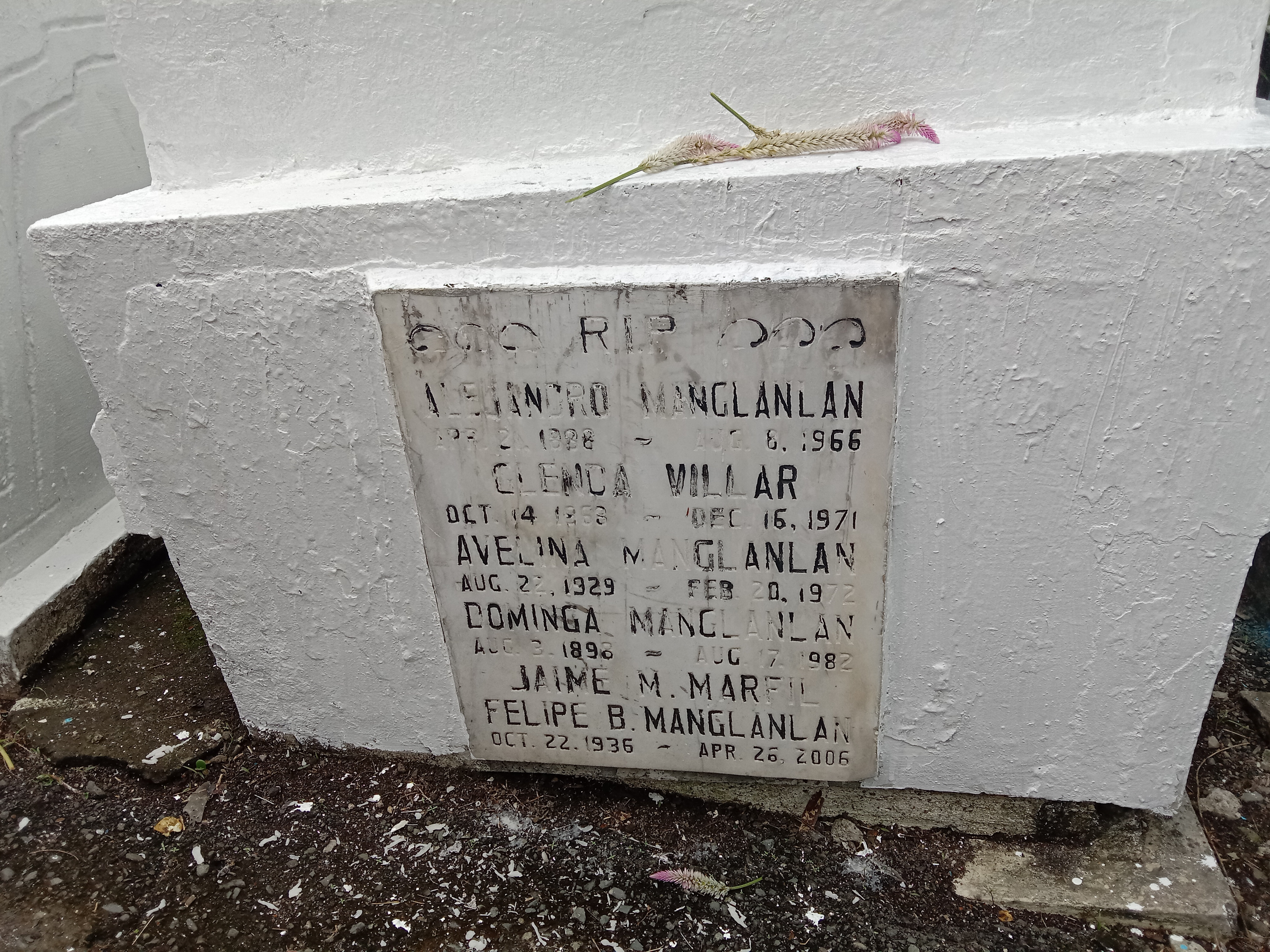 Grave yard of Alejandro and Dominga manglanlan 