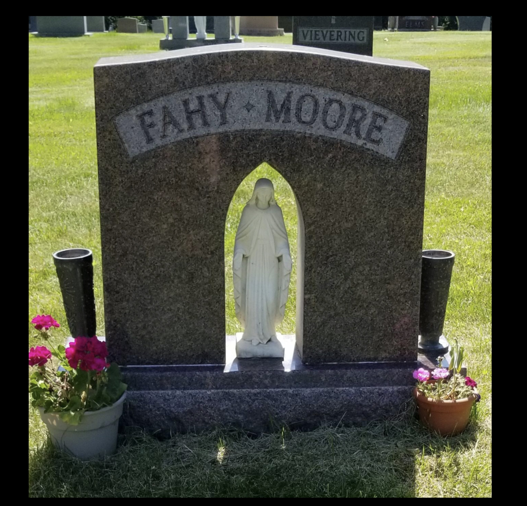 Henry D Moore