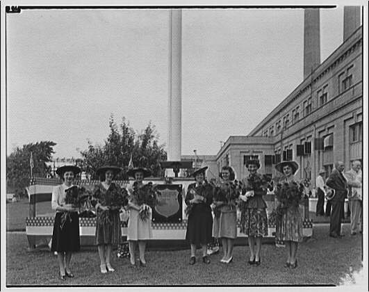 Potomac Electric Power Co. Benning plant. Flag raising...