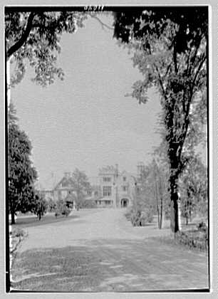 Clarence McK. Lewis, Skylands Farm, residence in...