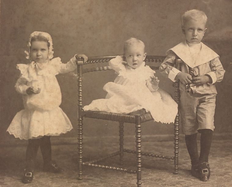 3 young children of John Sartor