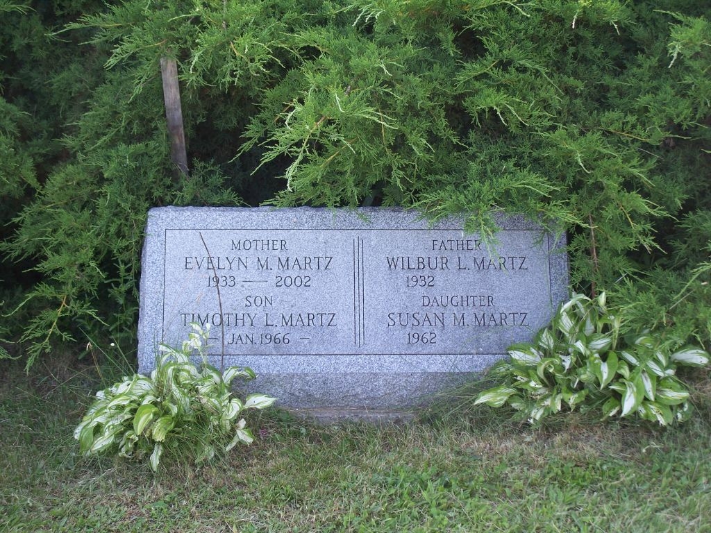 Wilbur, Evelyn, Timothy, & Susan Martz grave