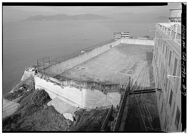 7. GENERAL VIEW OF RECREATION YARD, FROM SOUTHWEST -...