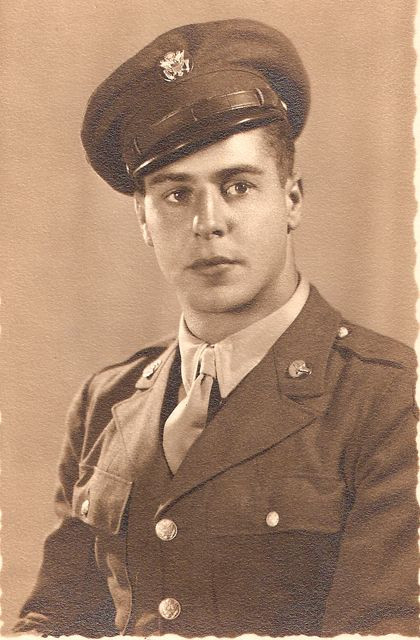 Clayton R Ash