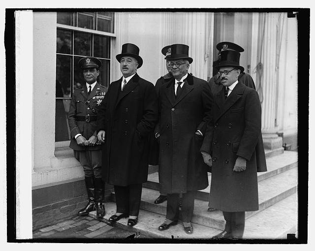 Pres. Machado of Cuba at W.H. 4/22/27