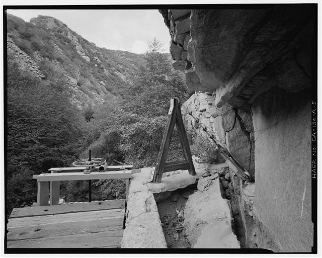 5. GATE CONTROL WHEEL AND CABLE CAR ANCHOR BOLT. VIEW TO...