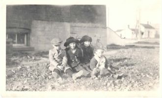 Hockley & Lish cousins, 1920