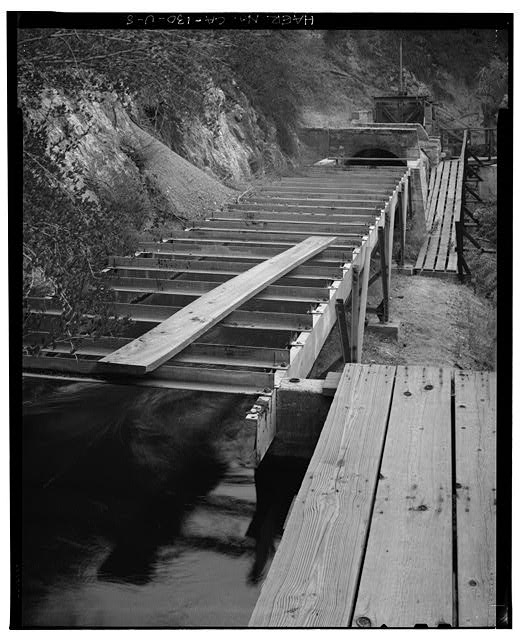 8. LAST FLUME SECTION BEFORE SAR-3 FOREBAY. VIEW TO SOUTH...