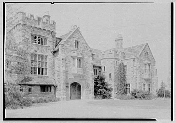 Clarence McK. Lewis, Skylands Farm, residence in...