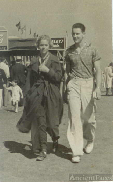 Fern Heuman (Jordan) & Miny Poe, 1936