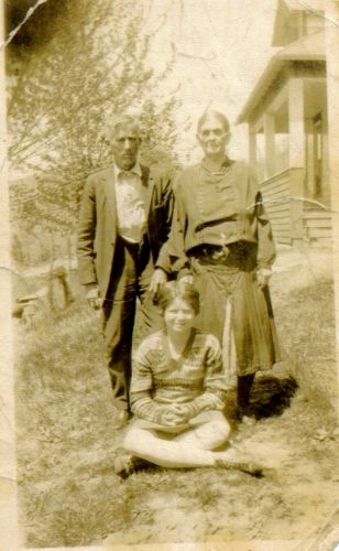 Henry Harrison Hicks, Phoebe Boggs, Helen Hicks