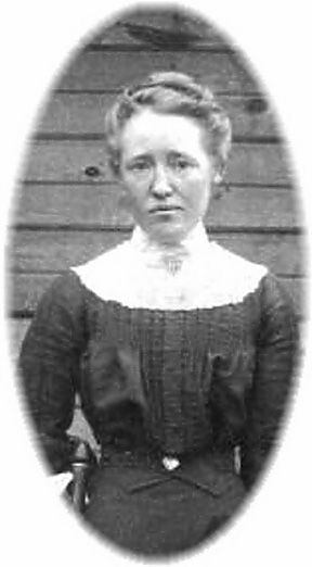 Emma Hodge of Sabina Ohio, 1910