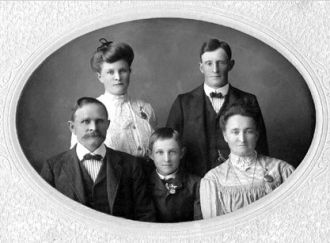  August & Louise (Link) Hafften Family, MN 1899