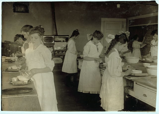 [Domestic Science class in Horace Mann School. See Bliss...
