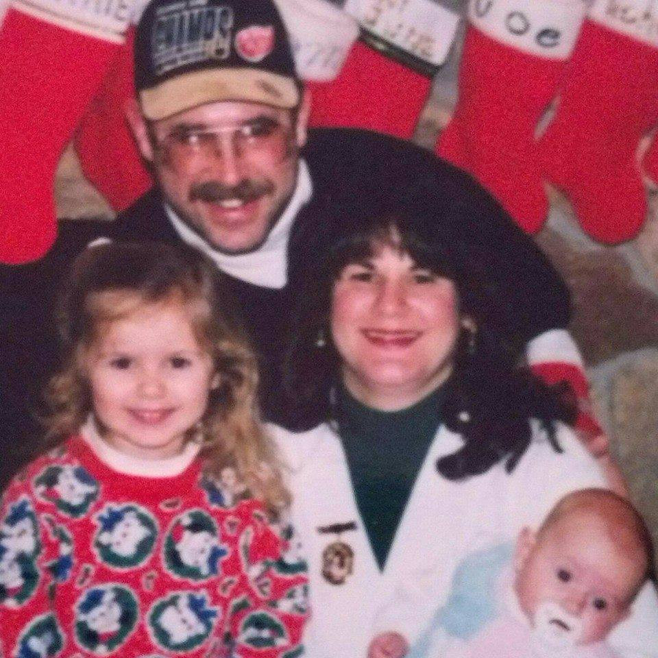 Joseph Douglas & Michelle Renee (Higgerson) Wamsley and two daughters