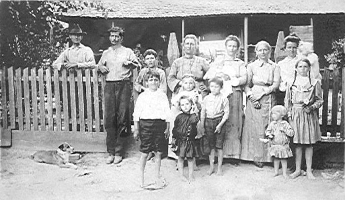 Henry & Mary Emma Brewer Family